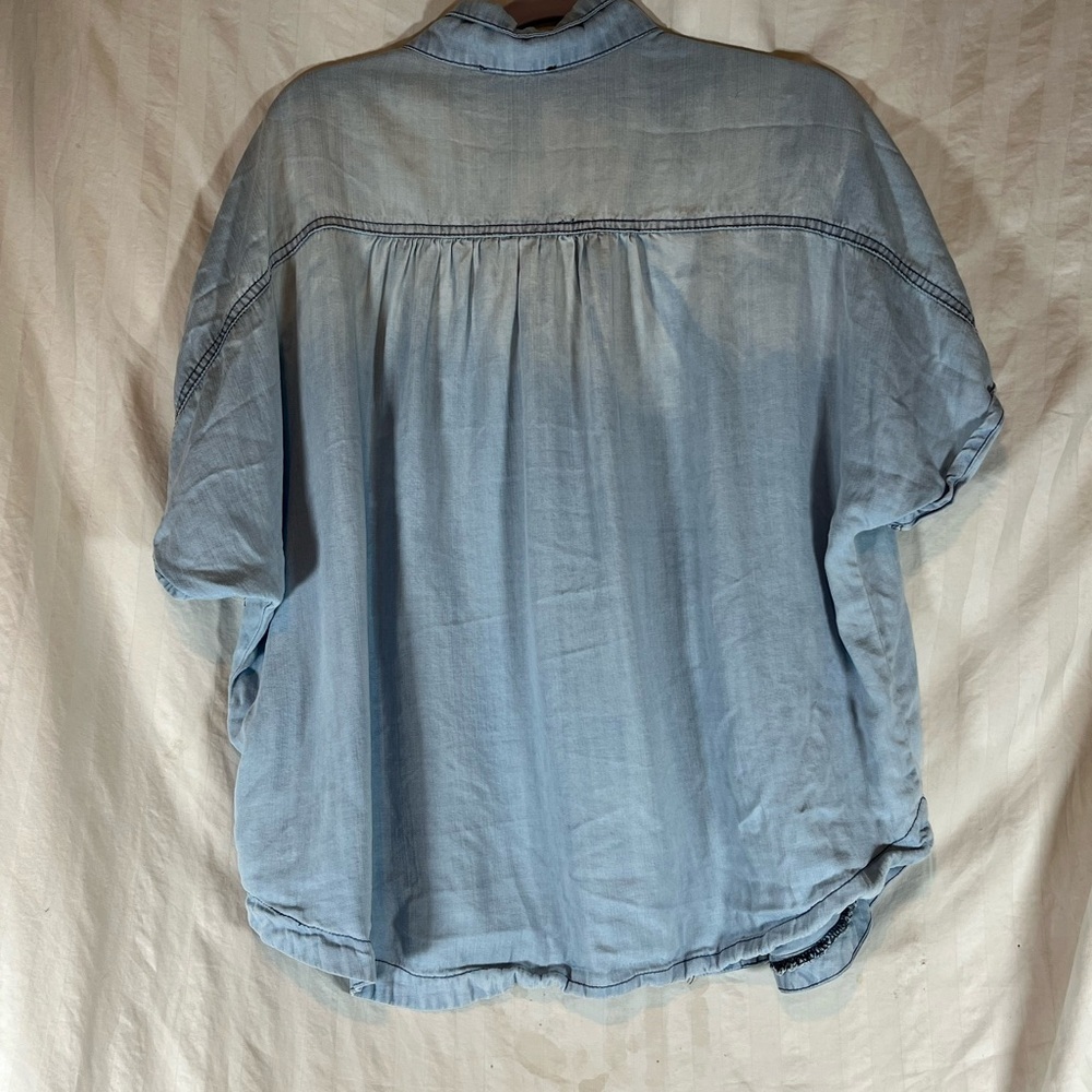 Casual Light Blue Button Down Shirt - Picture 4 of 7